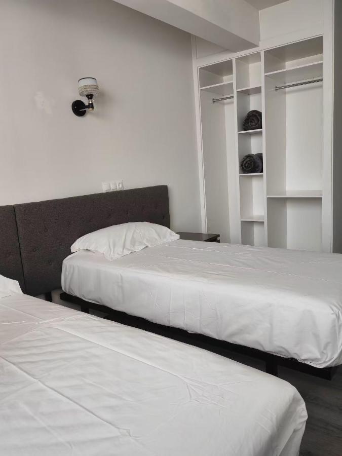 Hostal Golden 21*** Madrid Eksteriør billede